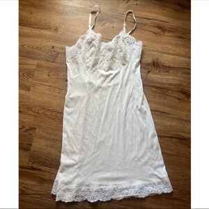Vintage vassalette White Lace Trim Slip Dress